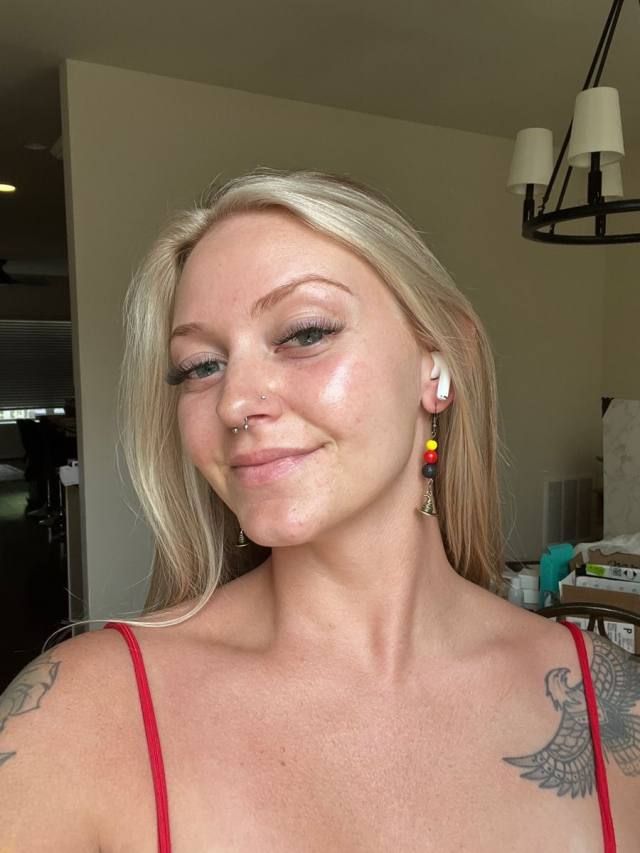 NO PAYMENT REQUIRED- SEXY SINGLE MOM FOR MEET AND FUCK AS LONG AS YOU KNOW HOW TO USE YOUR DIVK 🍑🍑💦💦 - Image 2